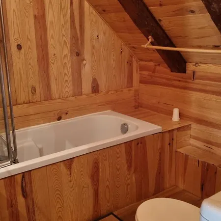 Relais Des Castors לינה וארוחת בוקר 3*