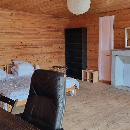 לינה וארוחת בוקר Relais Des Castors