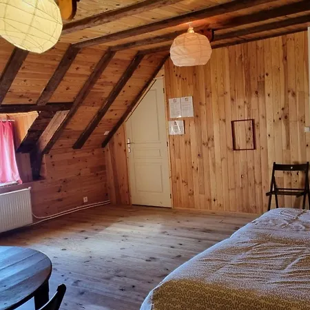 Relais Des Castors לינה וארוחת בוקר 3*