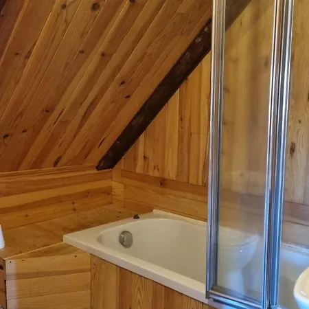 Relais Des Castors Alojamento de Acomodação e Pequeno-almoço Murat (Cantal)